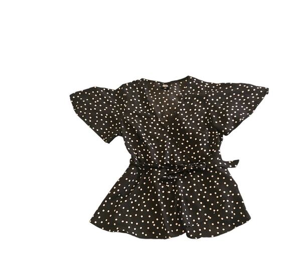 bobeau Tops - Bobeau Size Small Semi Sheer Polka Dot Short Sleeve Tie Front Shirt